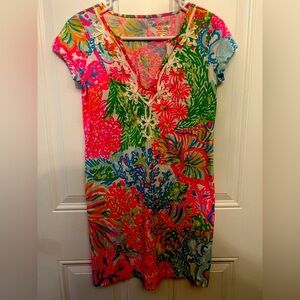 Lilly Pulitzer Brewster Dress in the "More Lovers Coral” Size XS